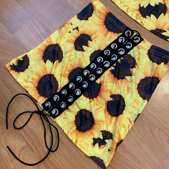 Sunflower & Gromet 2 Piece Festival Skirt Set - Picture 6 of 6